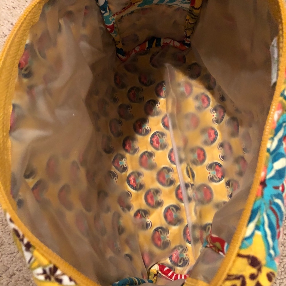 Vera Bradley large cosmetic case - Picture 8 of 8